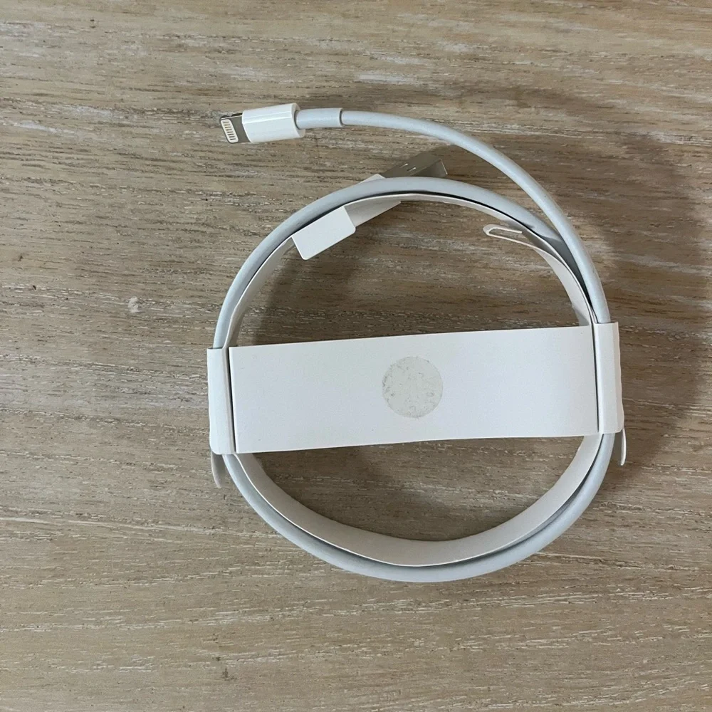 White USB to Lightning Cable